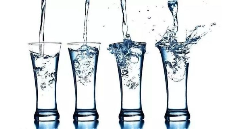 Câu đố về cái ly giúp bé khám phá đồ vật quen thuộc