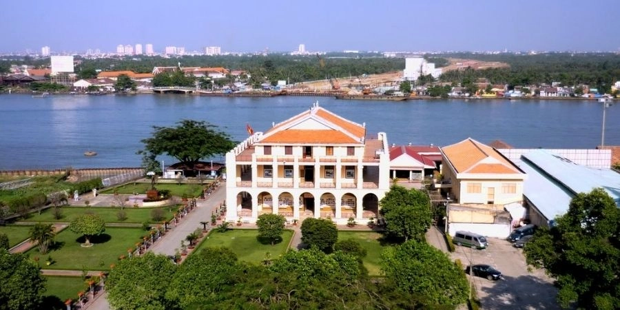 Bến Nhà Rồng nơi khởi nguồn hành trình cứu nước của Bác Hồ