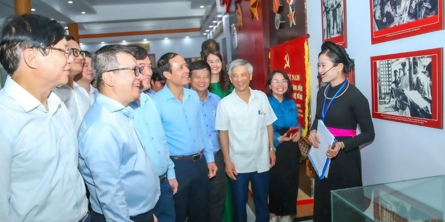 Các địa điểm tham quan tại khu di tích lịch sử Vàm Nhựt Tảo