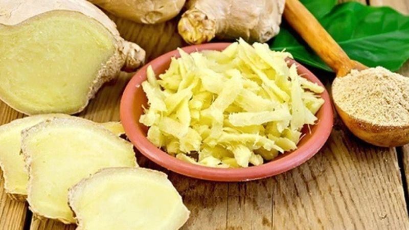 Mẹo dân gian chữa đầy bụng khó tiêu với gừng tươi