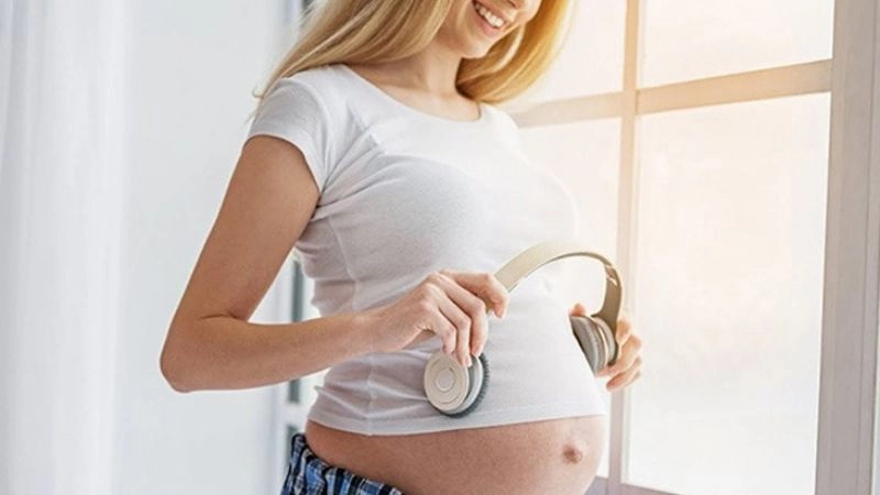 Mẹo dân gian giúp thai nhi quay đầu dễ áp dụng