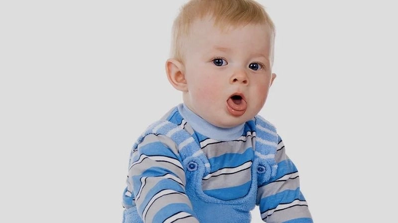 Nguyên nhân khiến bé 4 tháng bị ho cha mẹ cần lưu ý