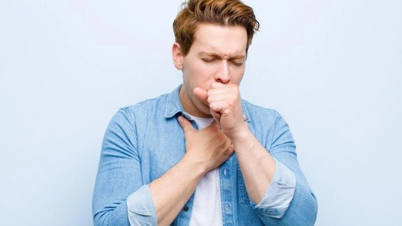 Ho là một phản xạ tự nhiên của cơ thể giúp làm sạch đường thở 