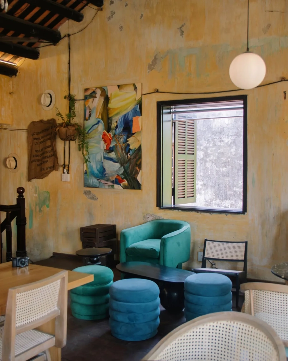 Kiến trúc nhà cổ Hội An gỗ quý chạm trổ tinh xảo