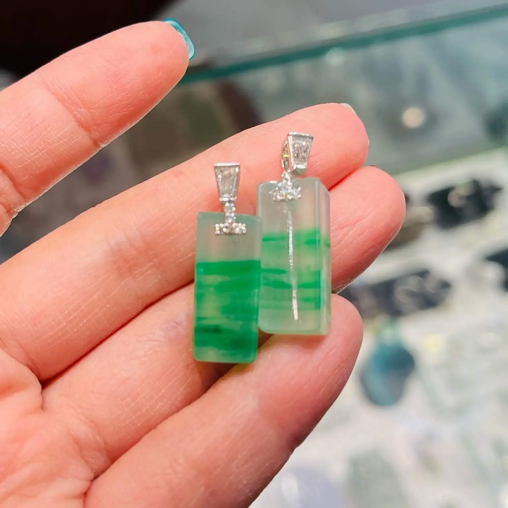 Vòng bản hẹ Ngọc Cẩm Thạch thiên nhiên không qua xử lý