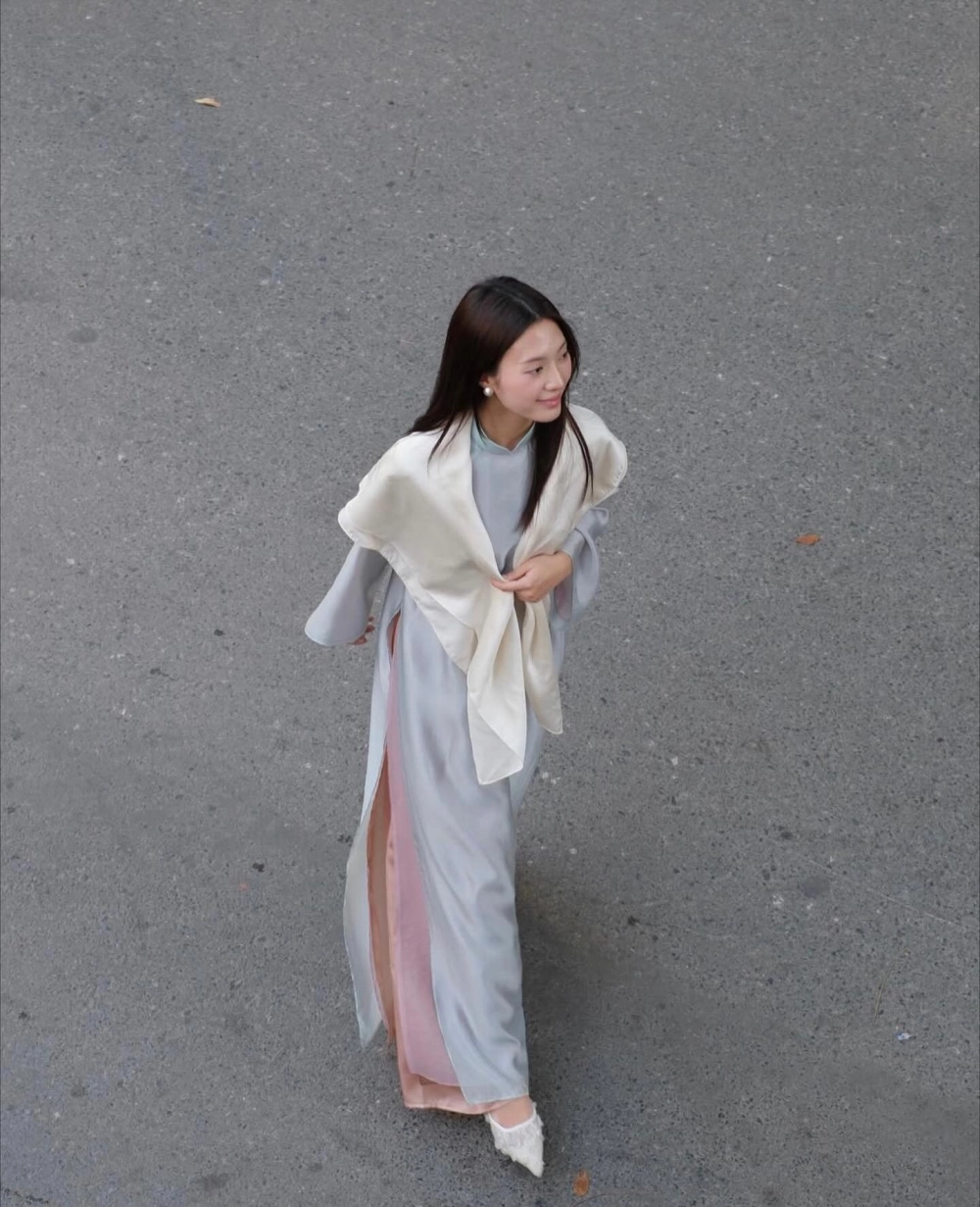 Lịch sử tà áo dài Việt Nam qua những trang phục cổ